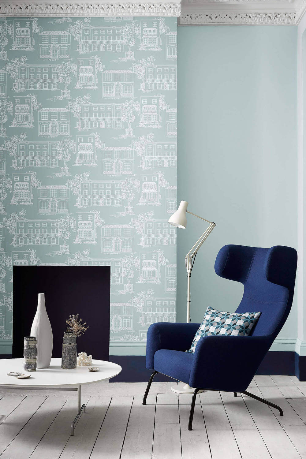 Little Greene Traditional Oil Gloss Celestial Blue 101 PaintGreene.nl