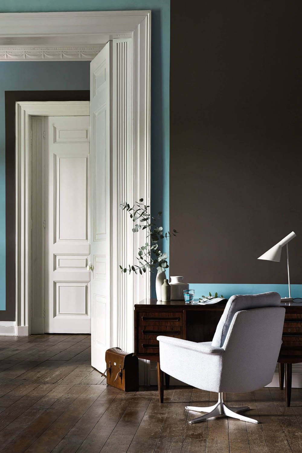 Little Greene Masonry Paint Blue Verditer 104 PaintGreene.nl