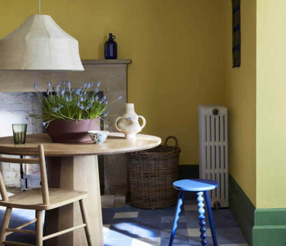 Little Greene Intelligent Floor Paint Indian Yellow 335 PaintGreene.nl